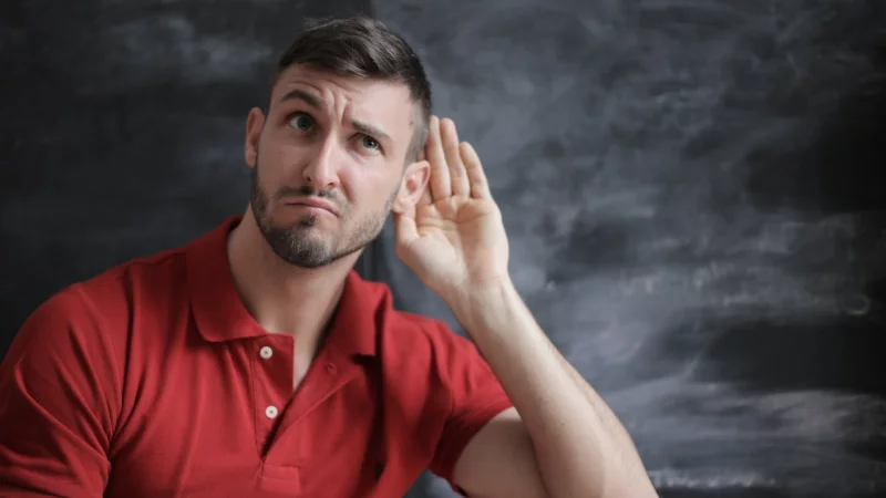 Communication Skills: Being A Good Listener (Video)